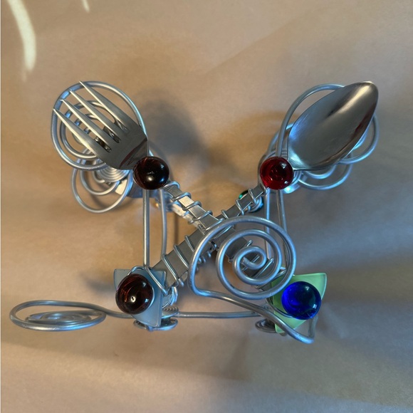 Dary Rees Napkins Holder - Picture 3 of 5